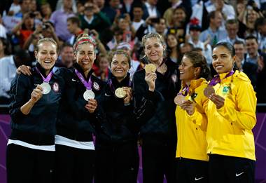 pb-120808-beach-volleyball-gold-jm-001.380;380;7;70;0.jpg